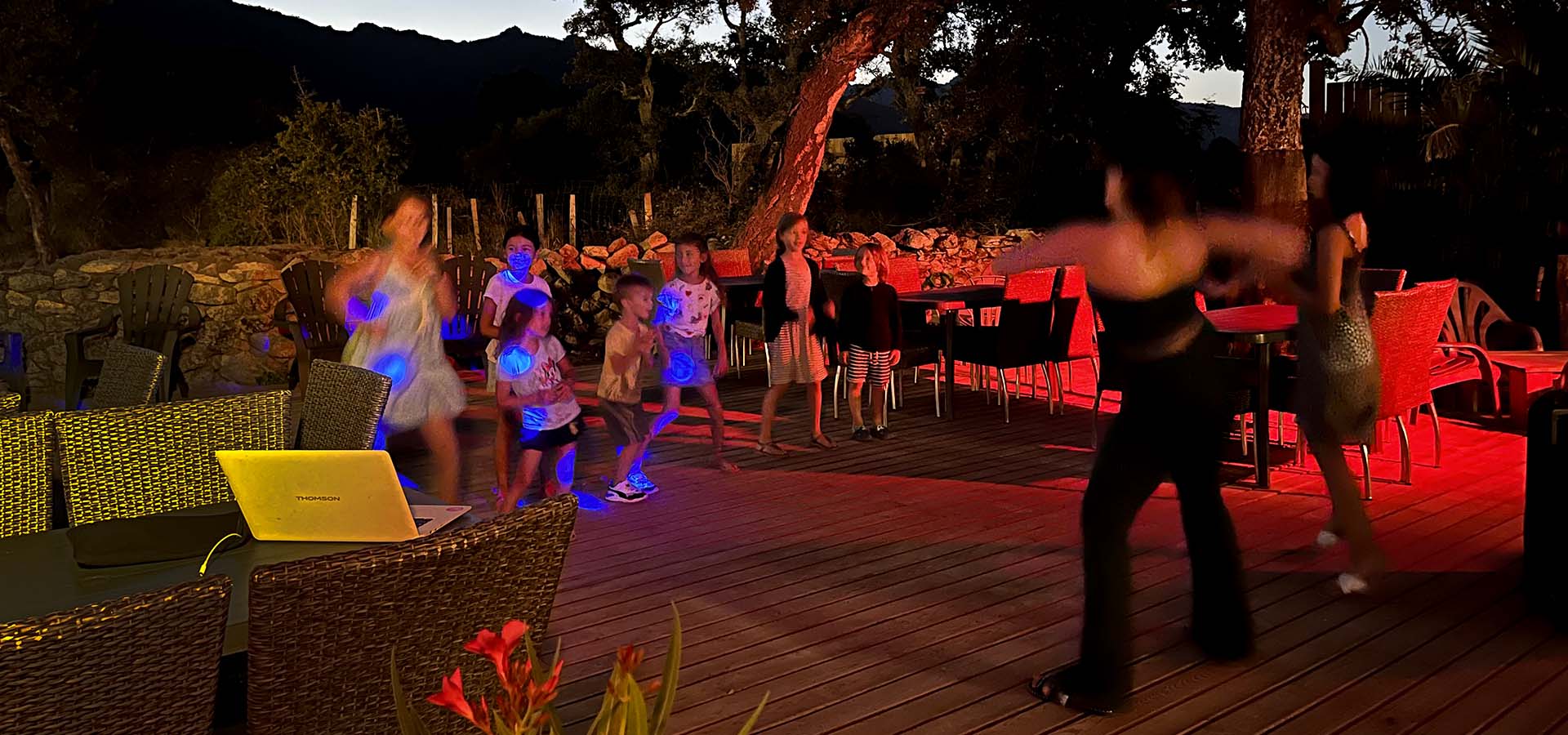 Camping porto vecchio animation danse enfants